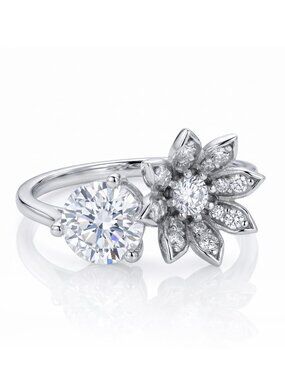 Flower Ring with Round clear gemstone, 925 Sterling Silver